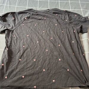 Maurices Gray and Pink Hearts Short Sleeve Tee